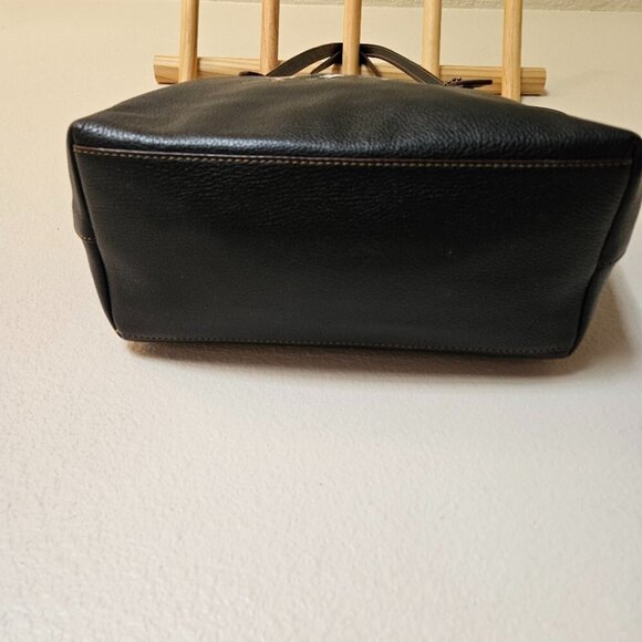 Coach x Peanuts Snoopy Tote Black Leather Ice Skating City Zip Bag - Picture 8 of 13